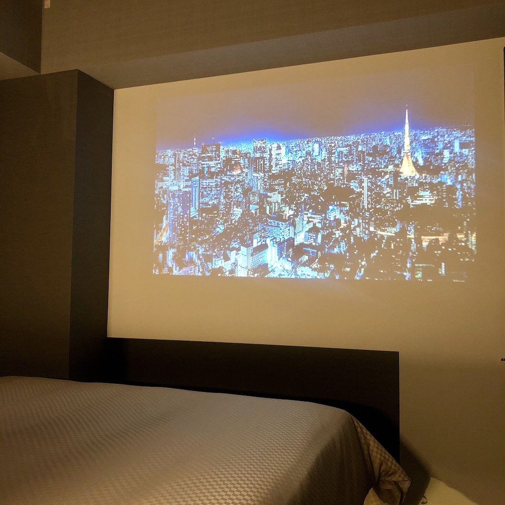 J Hotel Tokyo GEO 10/17