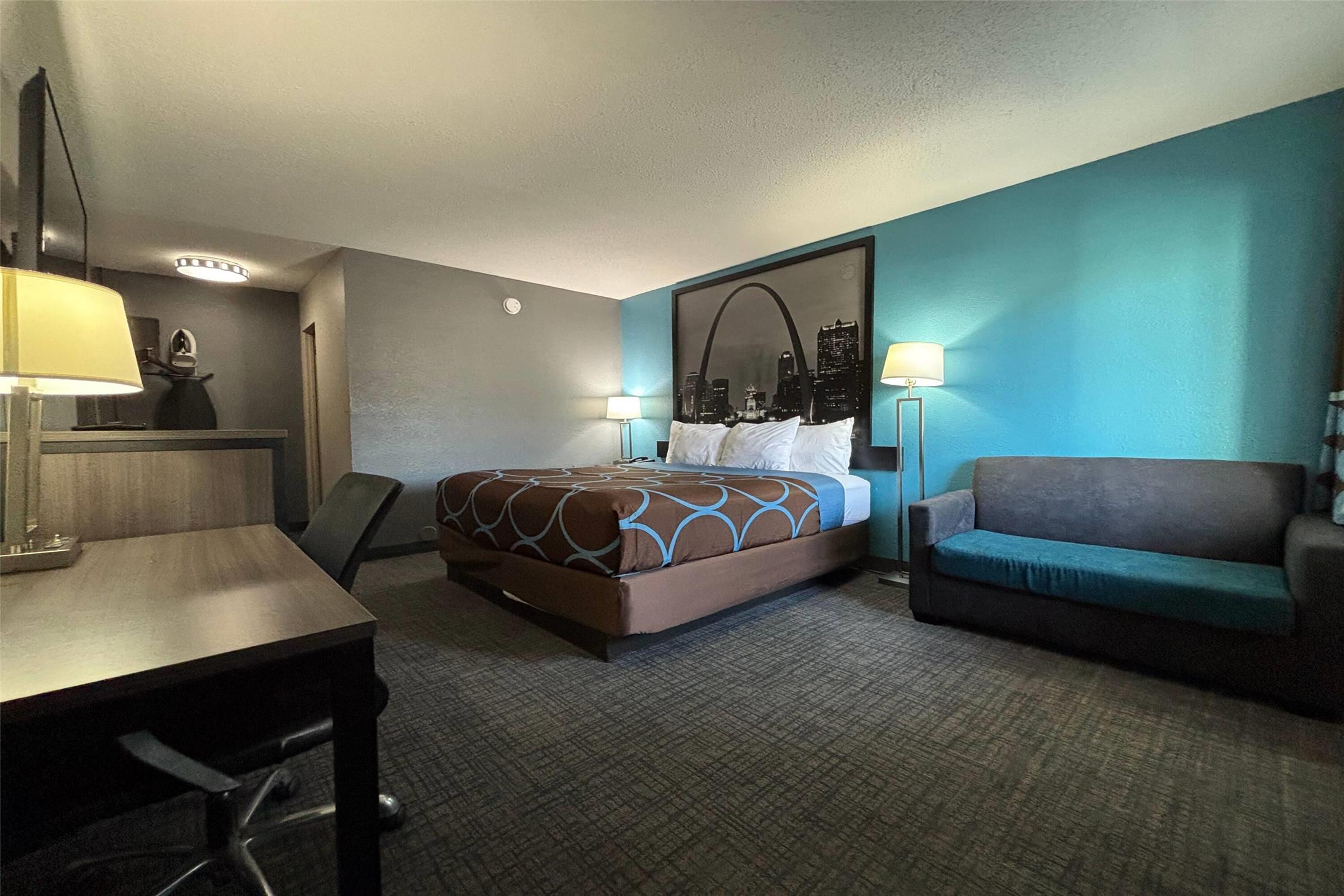 Super 8 by Wyndham Belleville IL/St. Louis Area 5/7