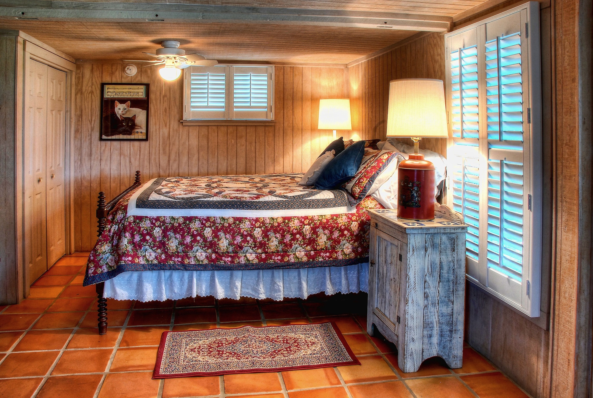 Haven, Family, Cottage, 1 Single and 2 Queen Beds