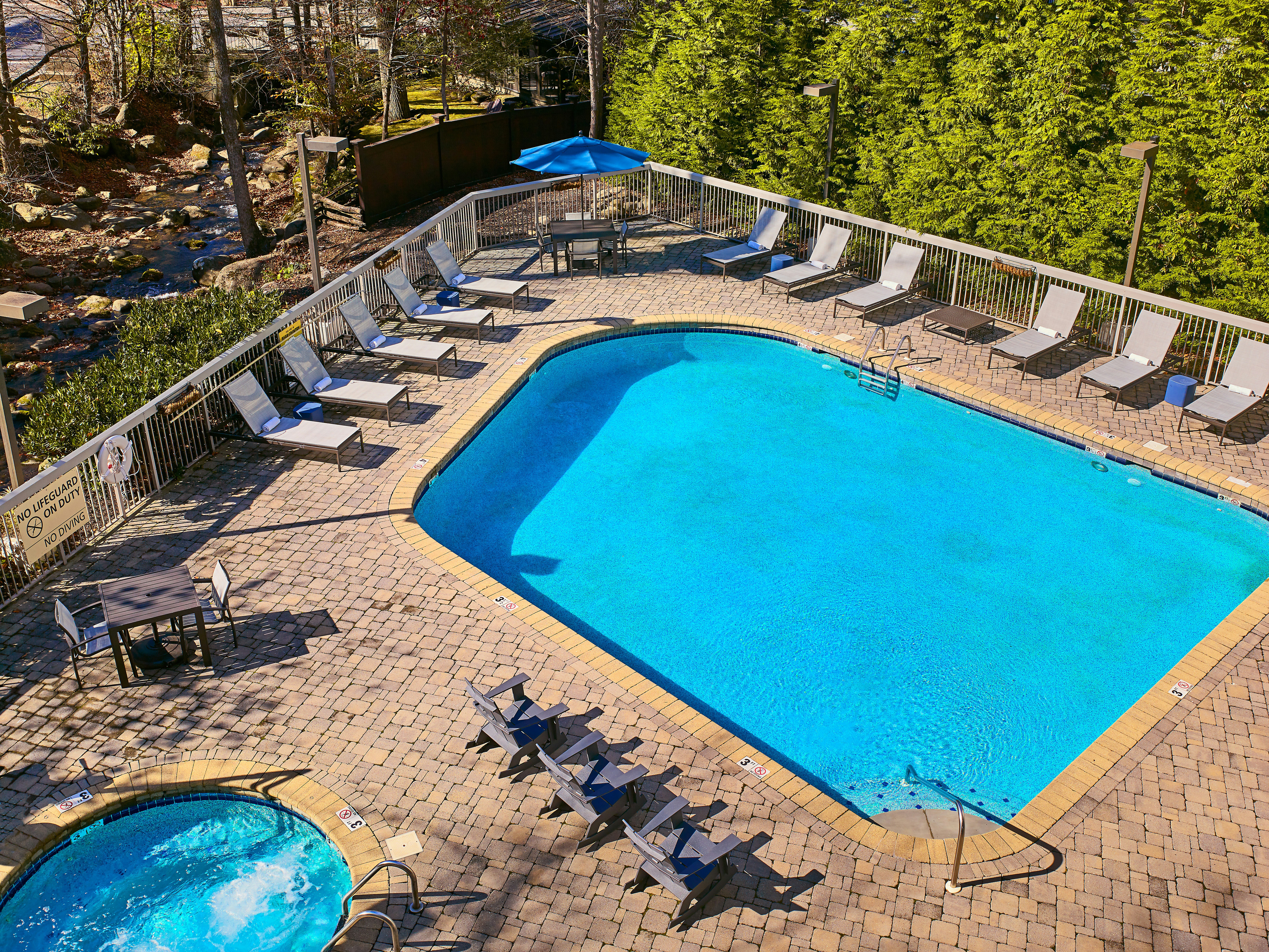 Hampton Inn Gatlinburg 42/68