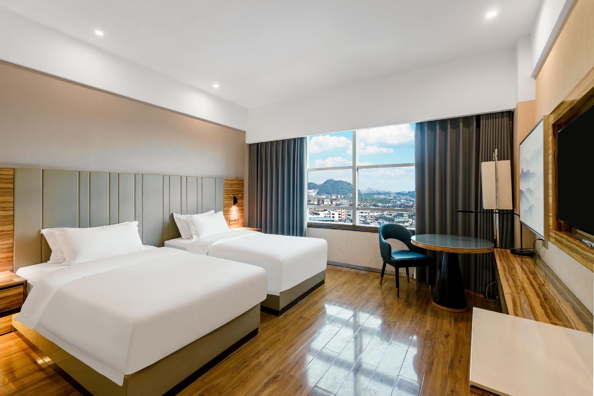 Borrman Hotel (Guilin Liangjiang Sihu, Xiangshan Park) 13/37