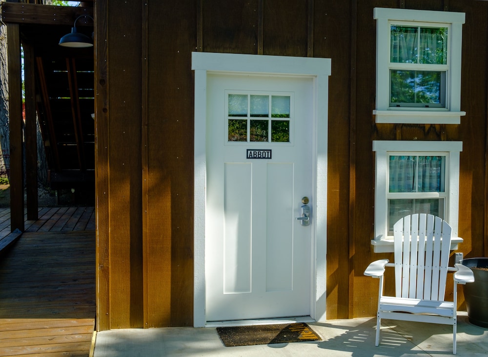 Eastside Guesthouse 2/57