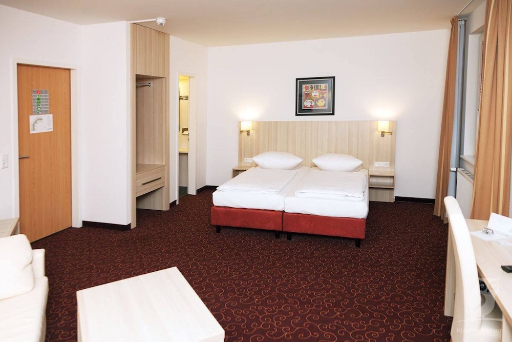 Hotel Quickborn 7/30