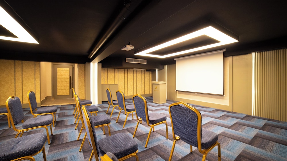 Turkay Otel 59/67