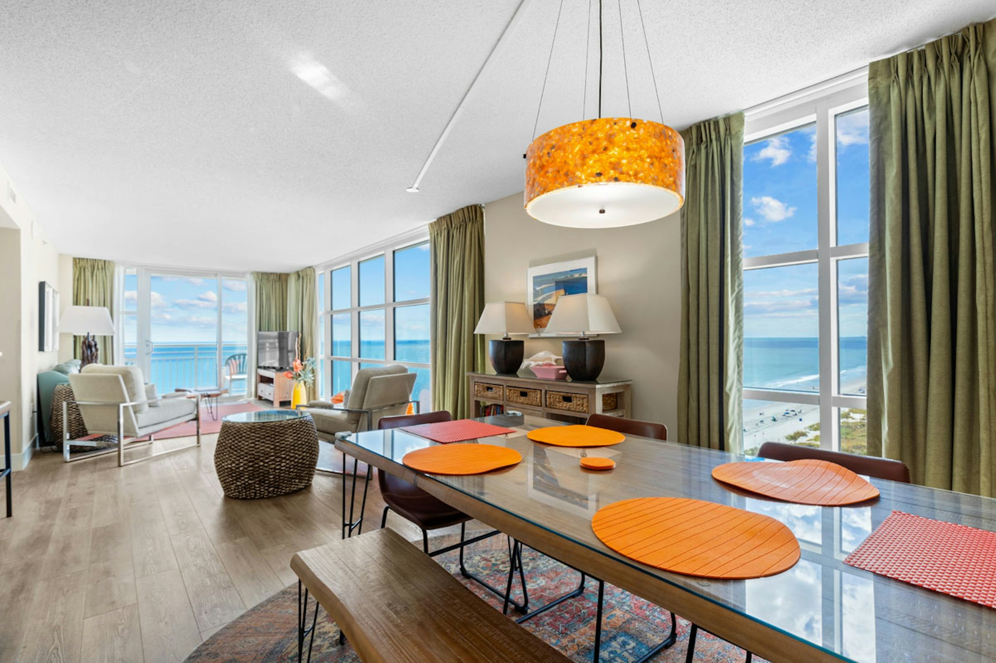 Seaside Resort 24/41