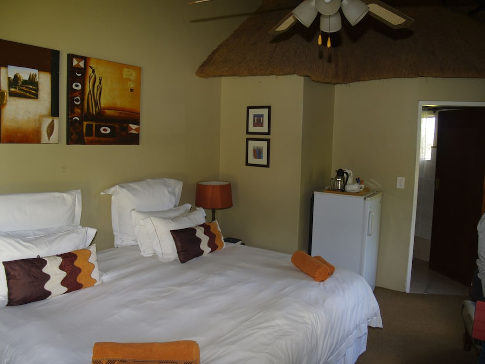 Ditholo Game Lodge 8/51