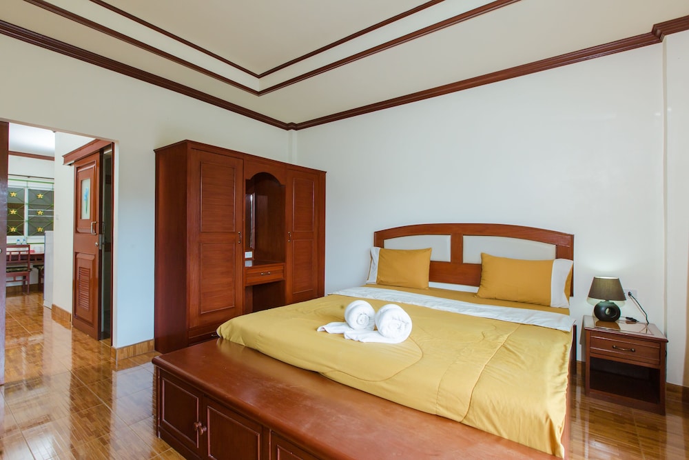 Patong Rai Rom Yen Resort SHA 21/50