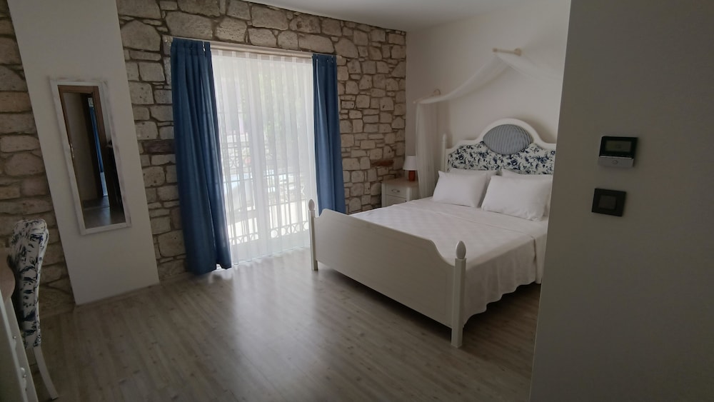 Mavi Konak Otel Alacati 32/49