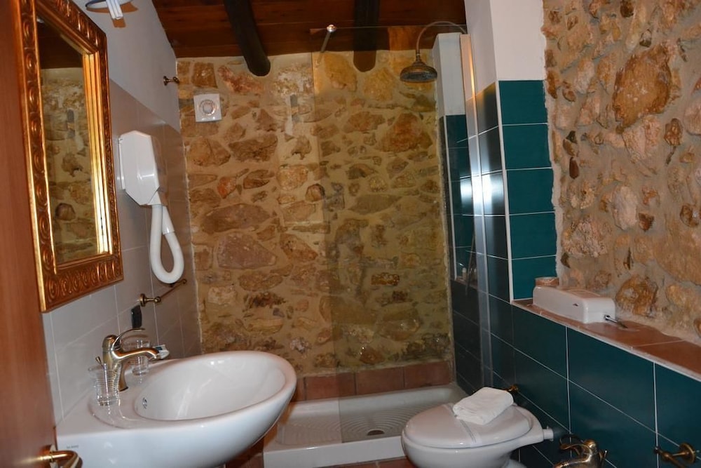 GRAND HOTEL LA BATIA 20/60