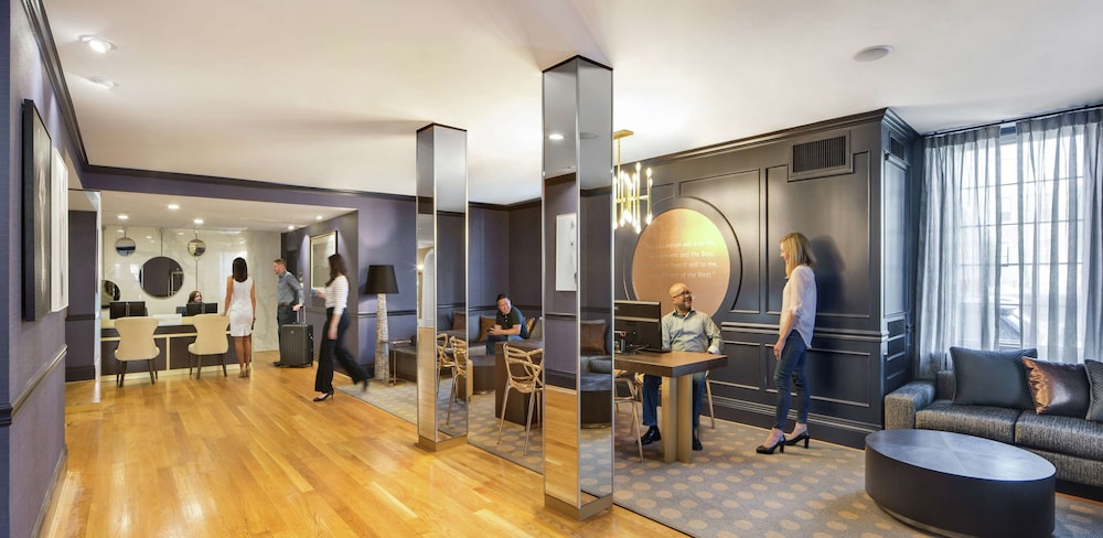 The Sire Hotel Lexington Tapestry Collection By Hilton 35/45