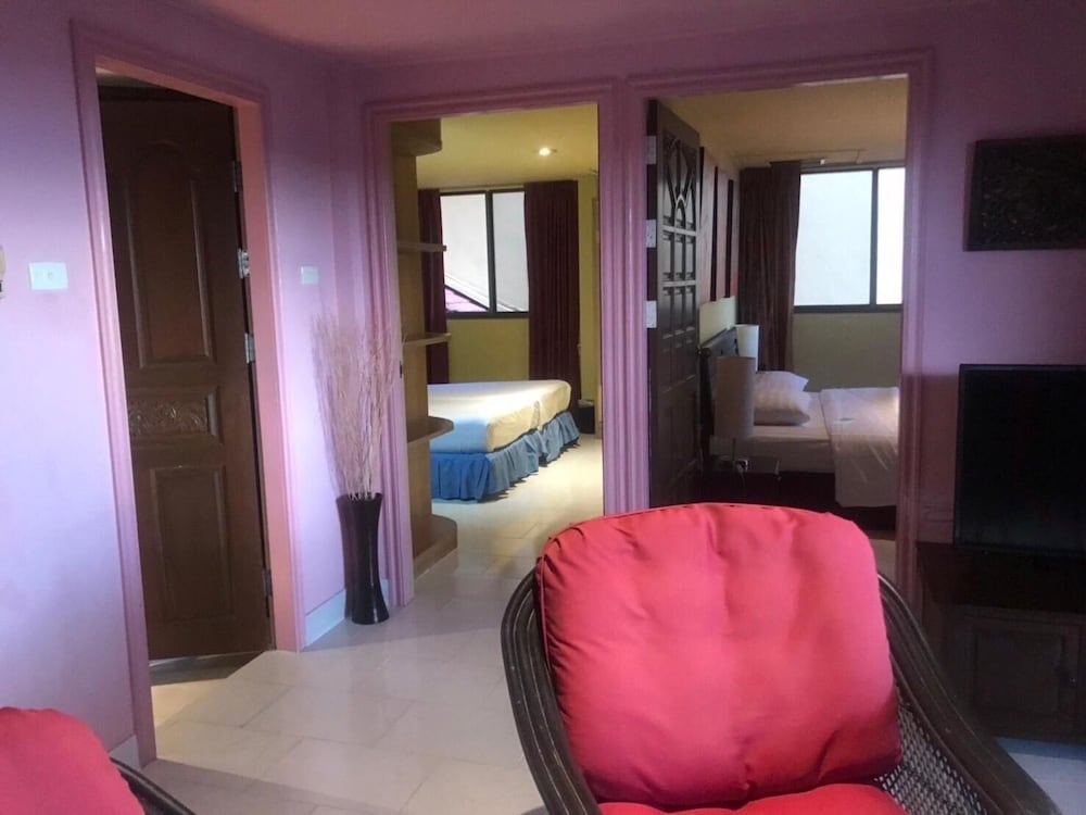 Bougainvillea Terrace House 4/37