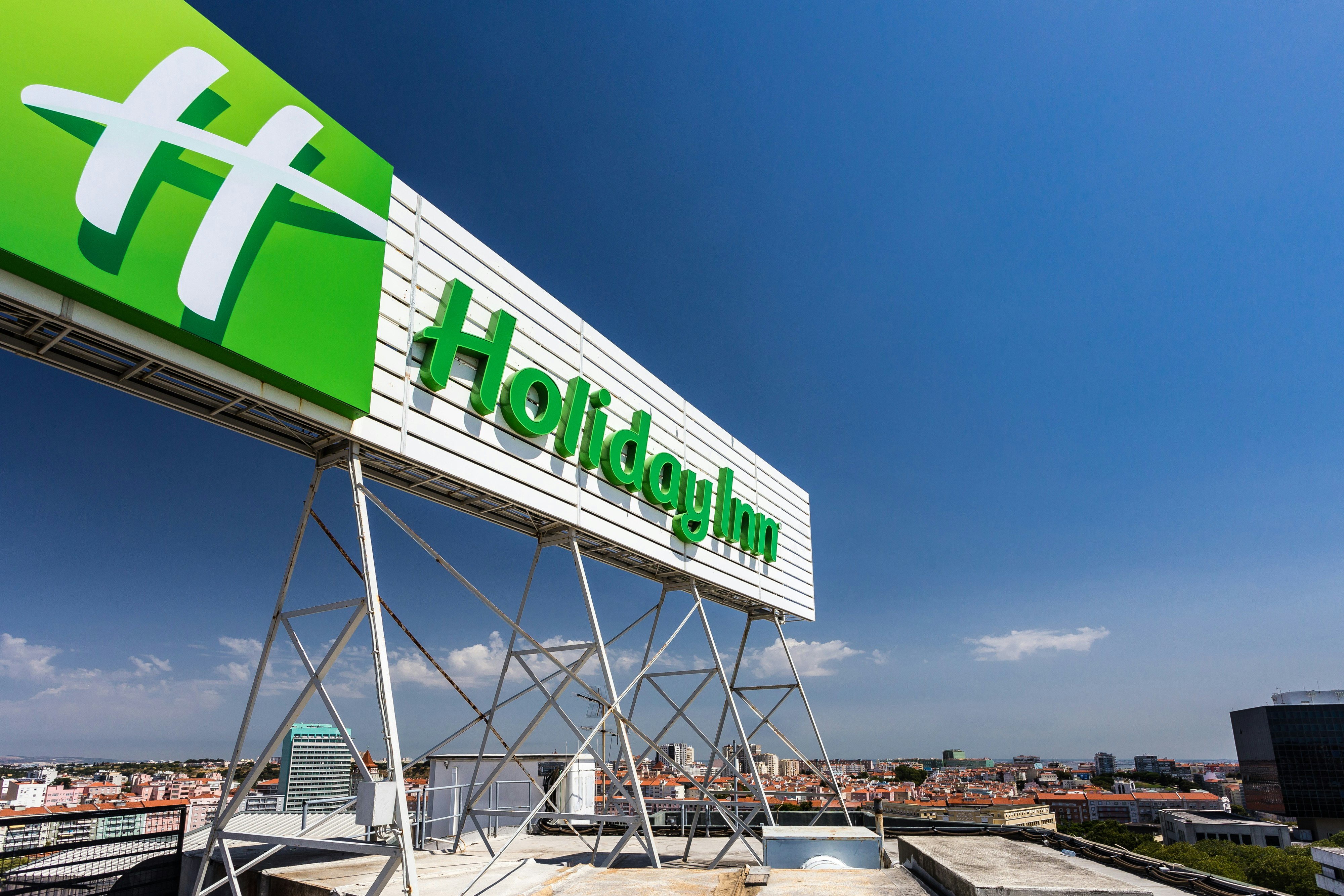 Holiday Inn Lisbon 6/77