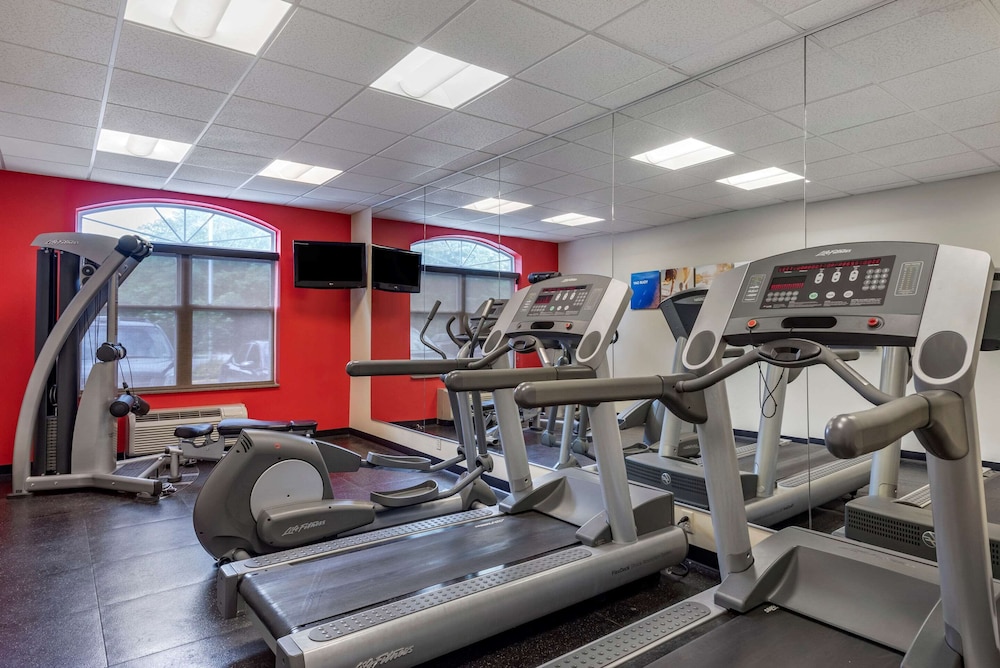 Comfort Inn & Suites Virginia Beach - Norfolk Airport 9/28