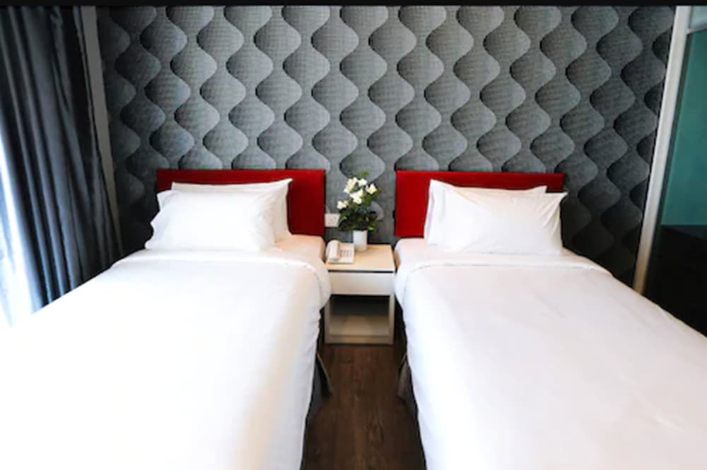 Cenang Plaza Beach Hotel 18/50