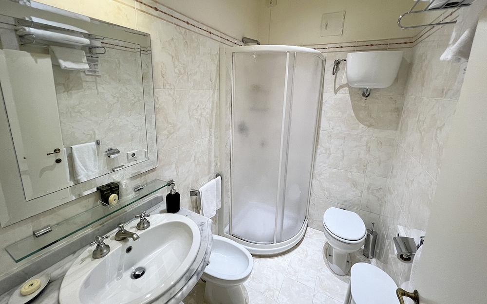 Piccolo Hotel Cortona 45/48