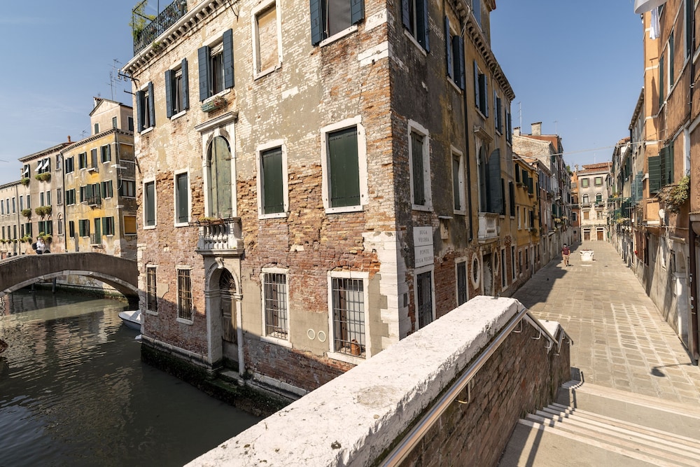 San Giacomo Apartment 12/20