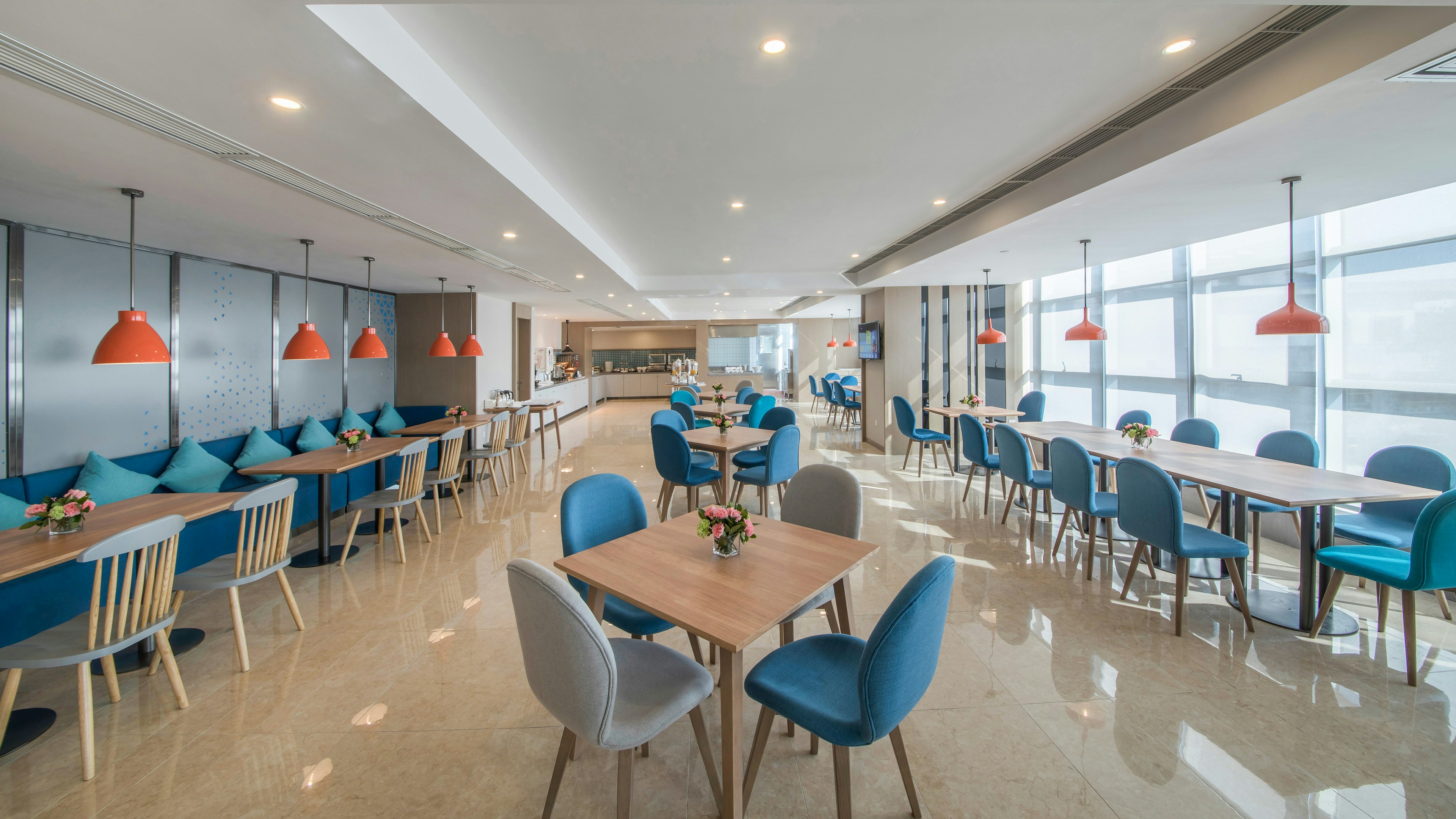 Holiday Inn Express Xichang City Center 25/47