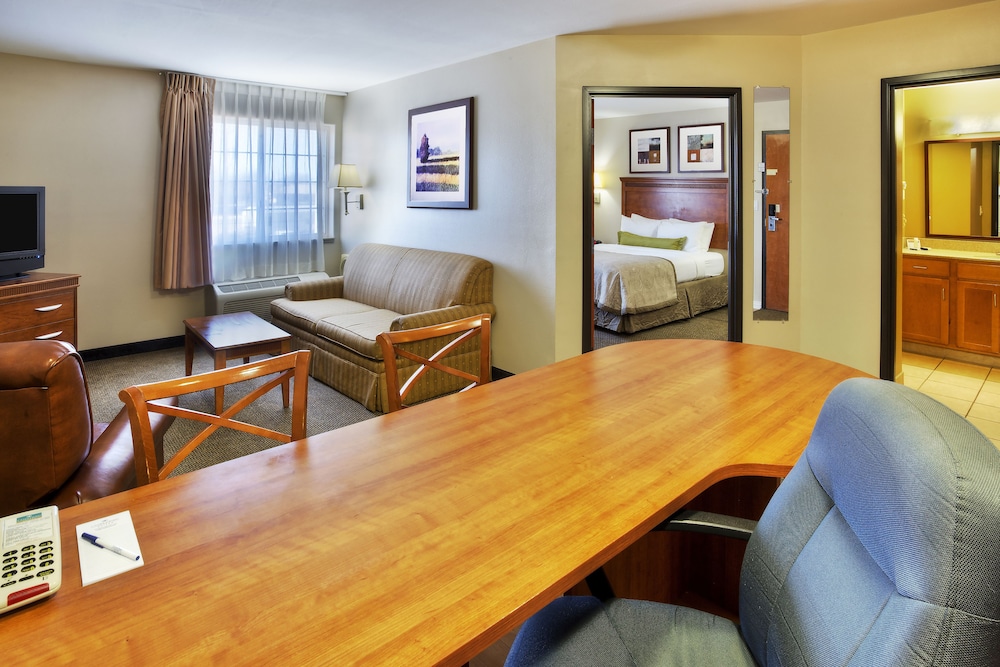 Candlewood Suites Killeen 34/46