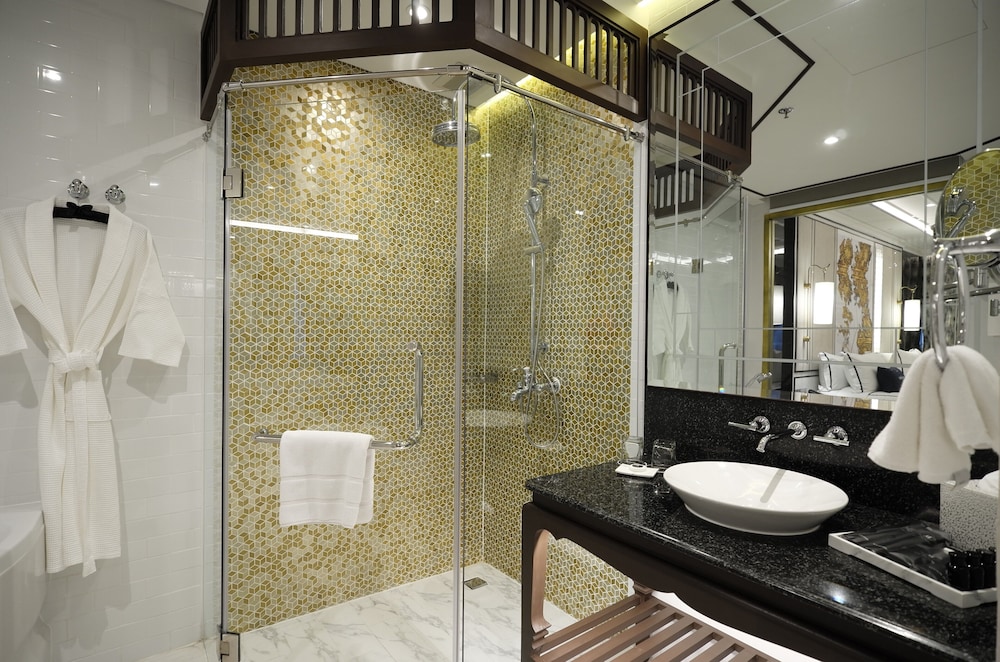 Movenpick Myth Hotel Patong 20/65