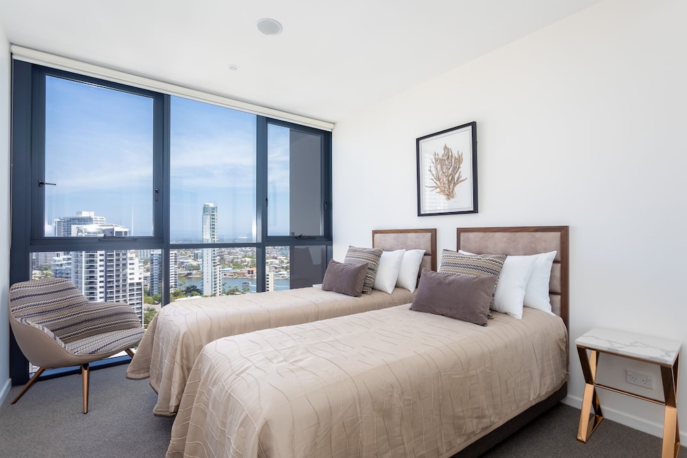 2 BEDROOMS, APARTMENT, OCEAN VIEW