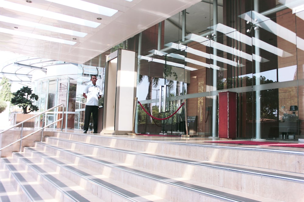 Aston Pluit Hotel and Residence 35/66