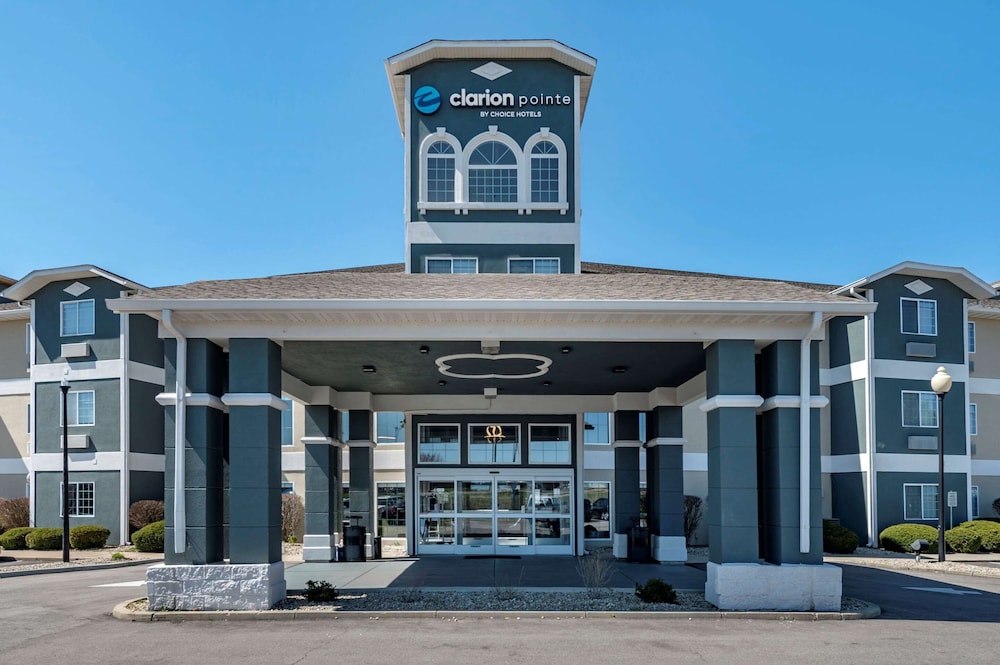 Clarion Pointe Indianapolis Airport 1/64