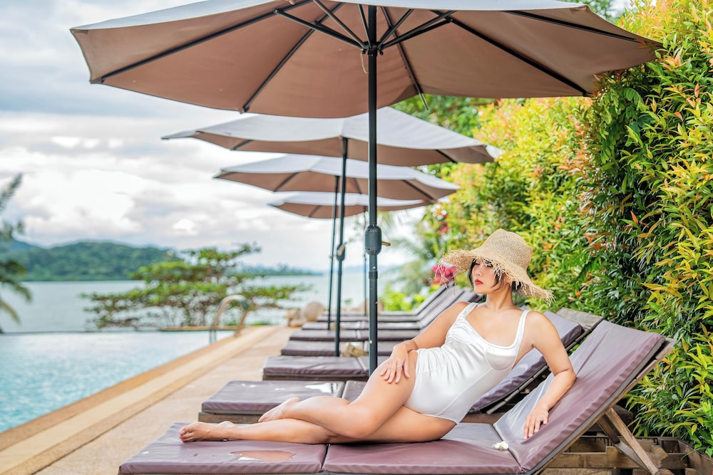Kooncharaburi Resort & Spa 29/57
