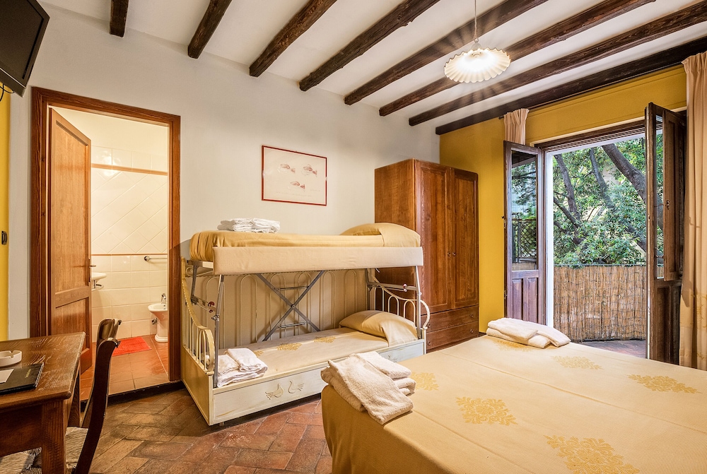 Hotel Santa Maria 10/57