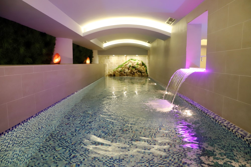 Hotel Colombo Berat 21/50