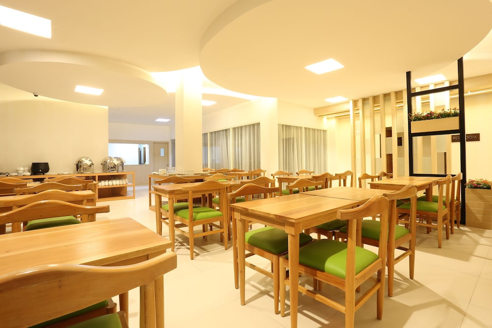 FOVERE HOTEL PALANGKA RAYA 25/32