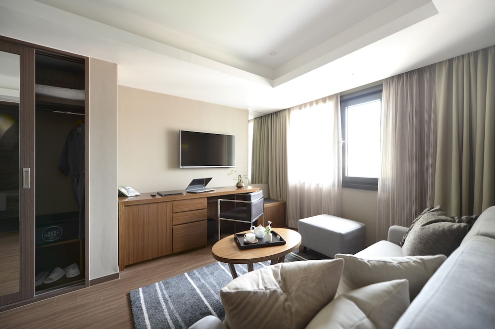 Busan Business Hotel 58/73