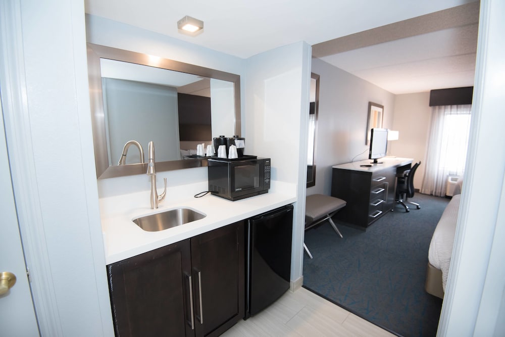 Fairfield Inn And Suites By Marriott Atlanta Airport North 29/32