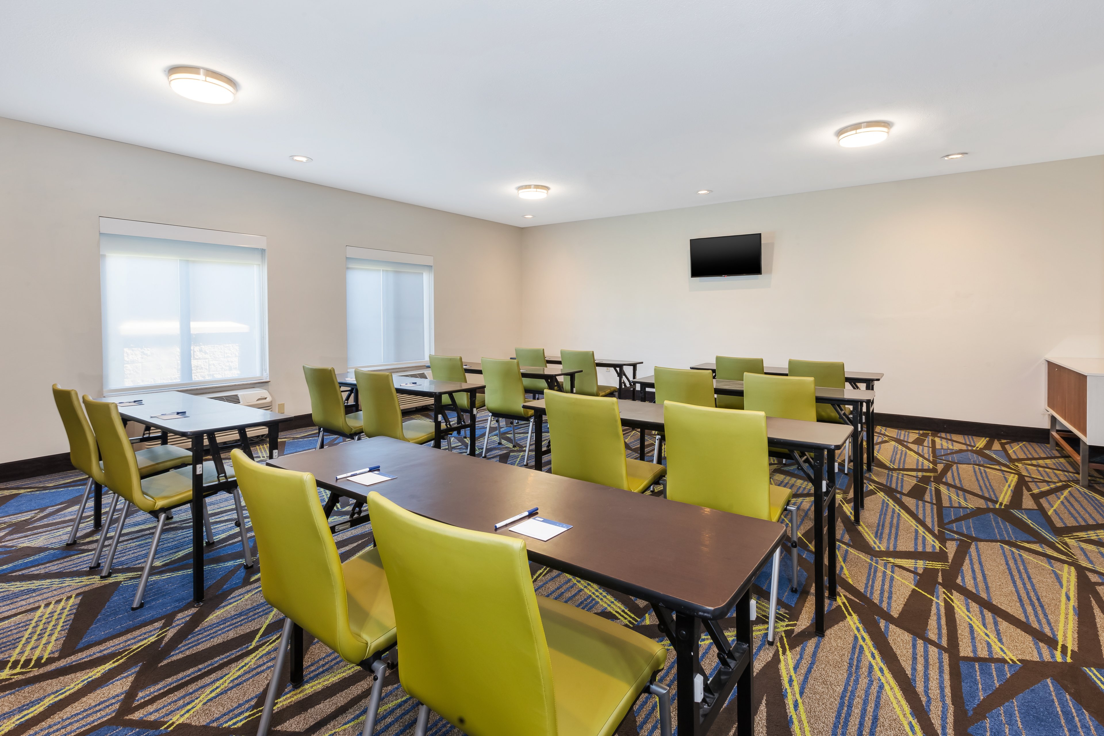 Holiday Inn Express Hotel And Suites Three Rivers 57/60