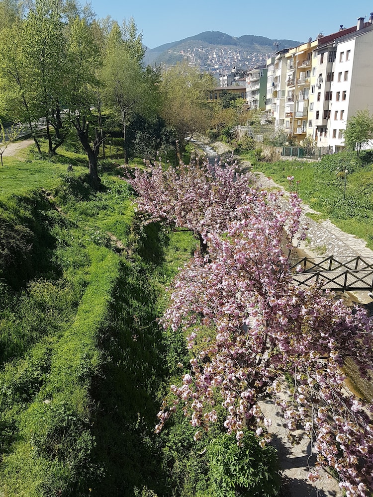 Sukran Hotel 38/40