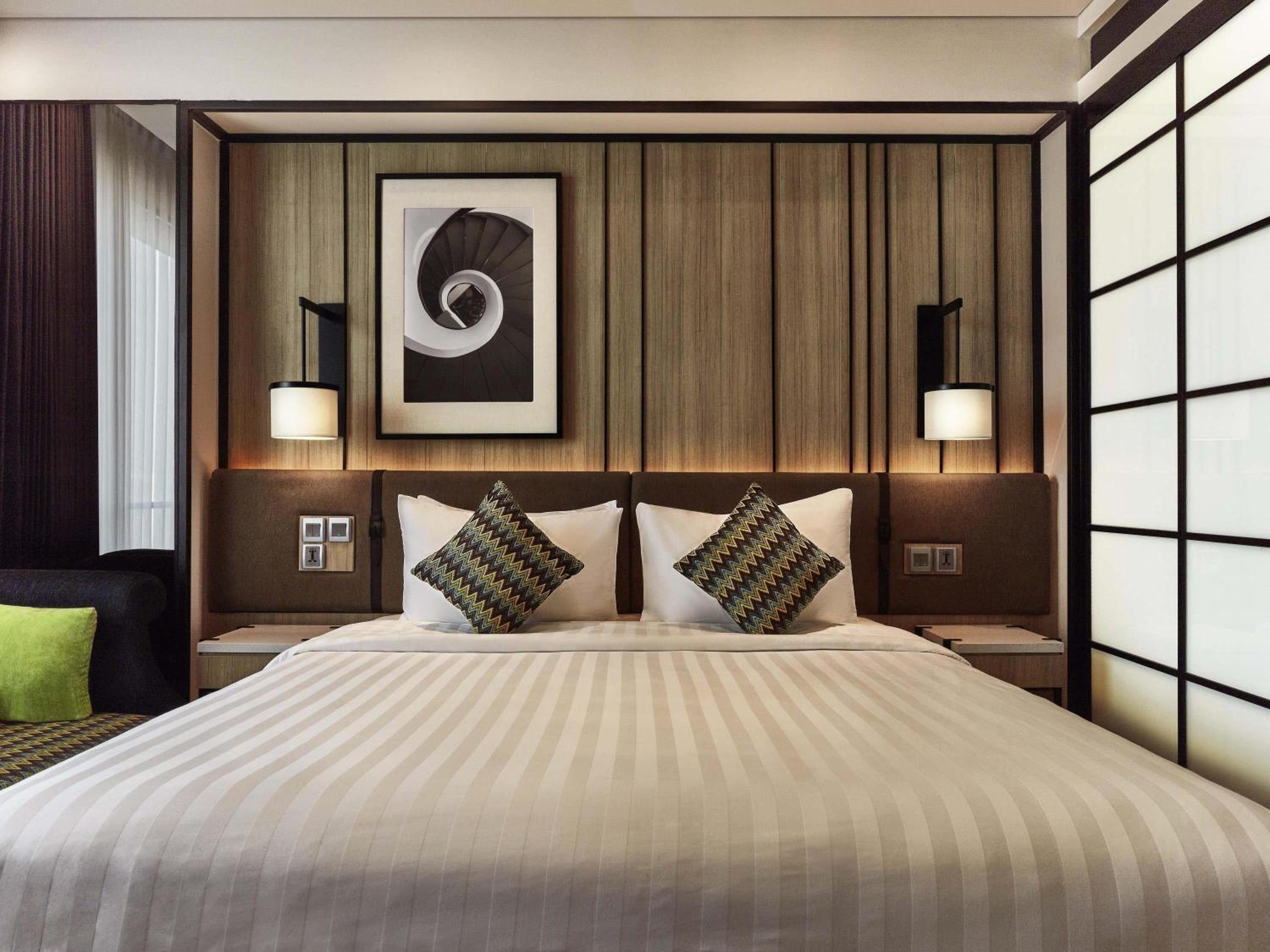 Superior, King Bed