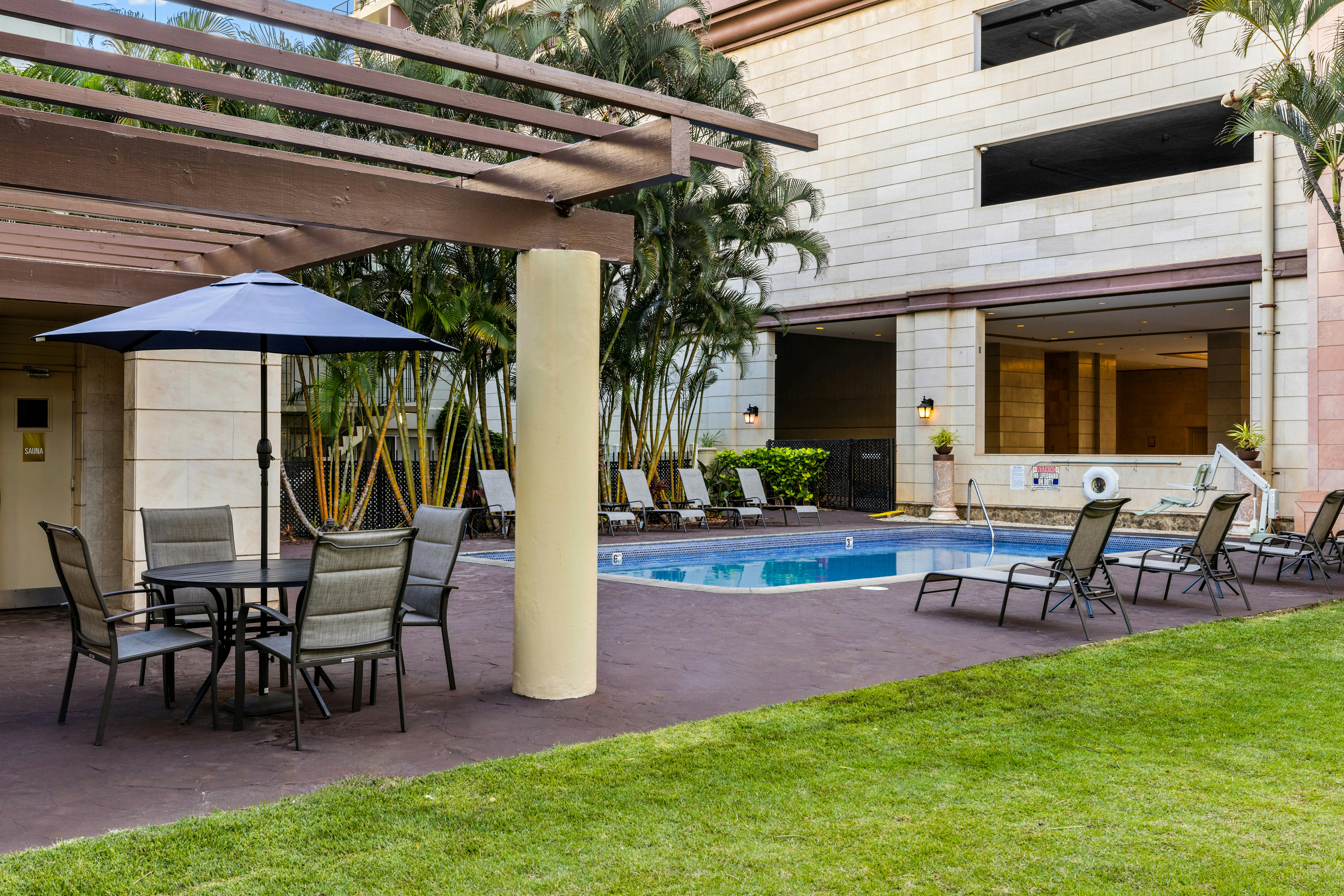 Club Wyndham Royal Garden at Waikiki 49/53
