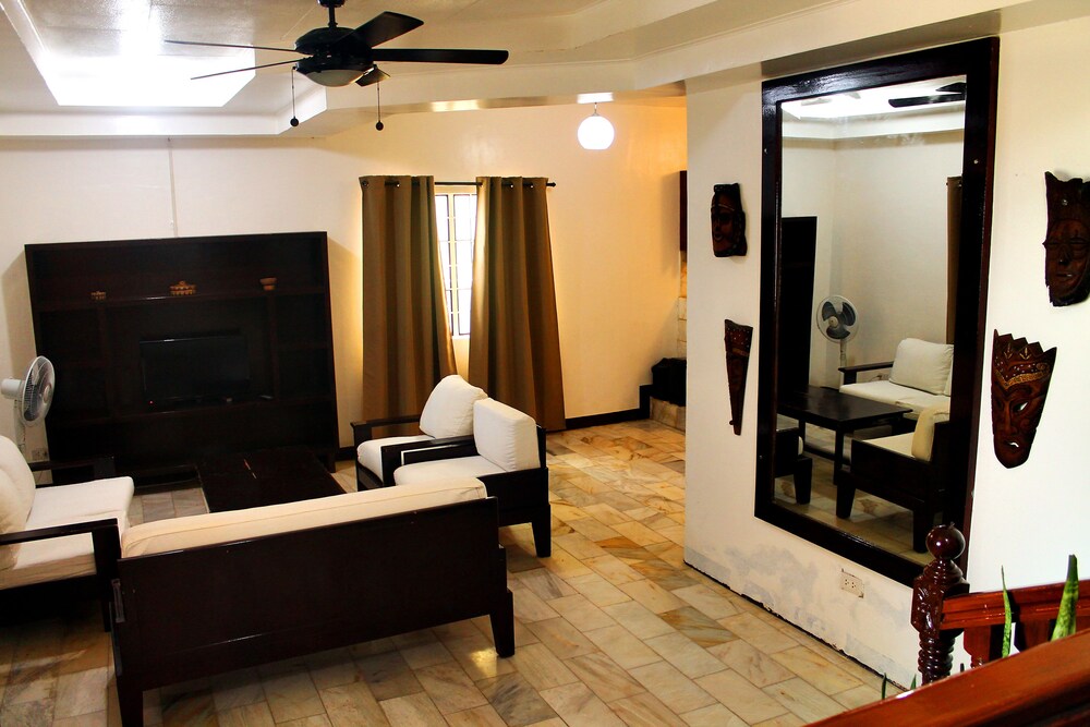 Steps Garden Resort 52/71