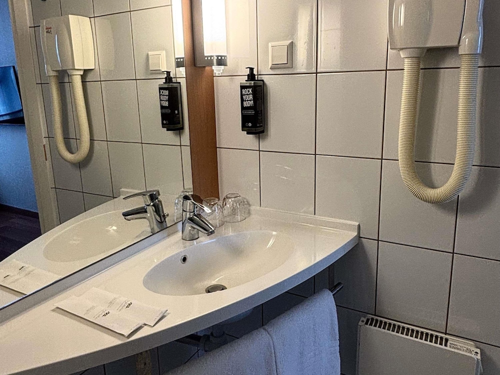 Ibis Kaunas Centre 76/76