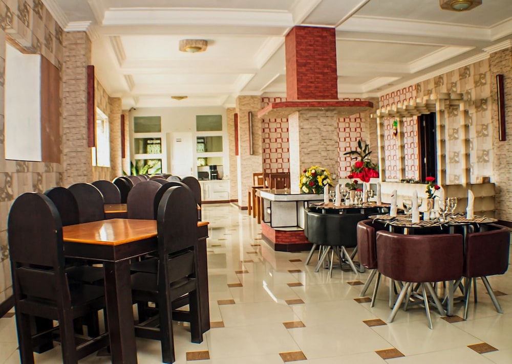 Grand City Batu Hotel 19/23