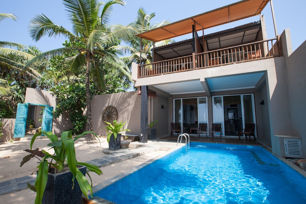 Hikks Villa Hikkaduwa 36/42