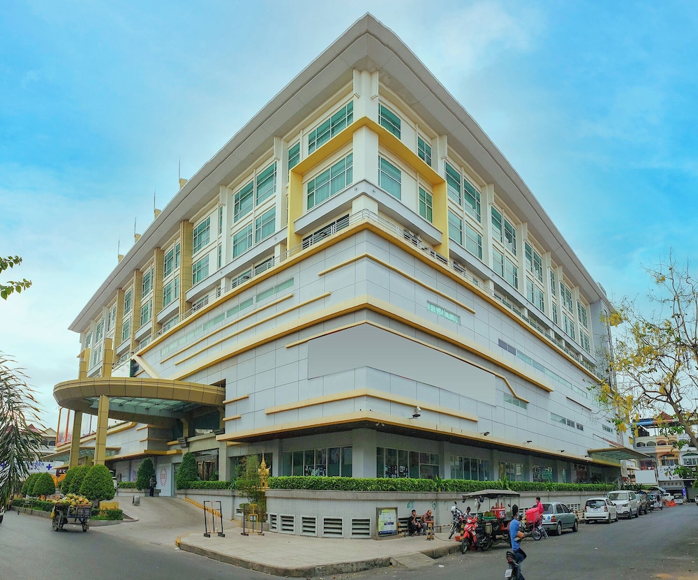 Dara Airport City Hotel & Spa 56/59