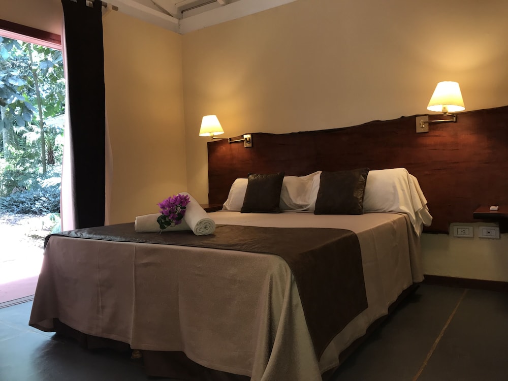 Raices Amambai Lodges 11/50