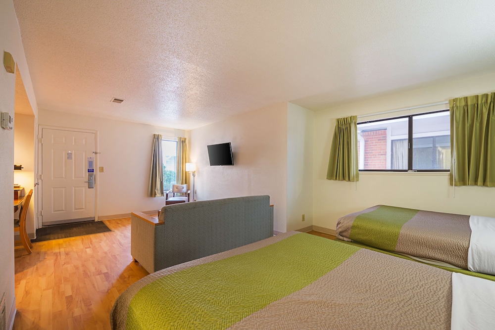 Studio 6 Extended Stay - Greensboro, NC 22/47