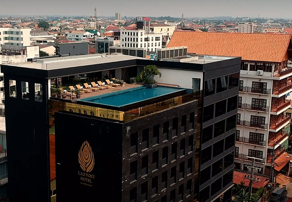 Lao Poet Hotel 8/71