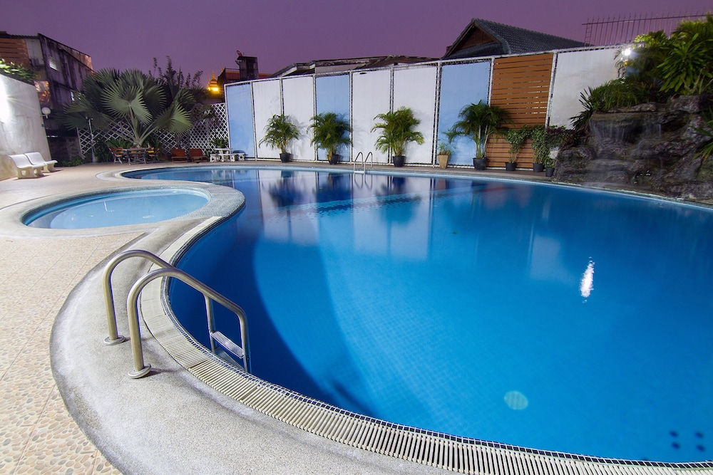 Bossotel Chiang Mai 49/50