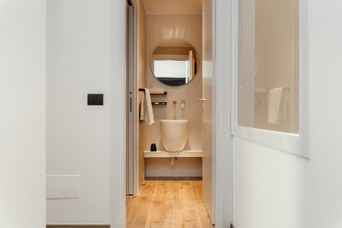 Montenapoleone Suites photo2