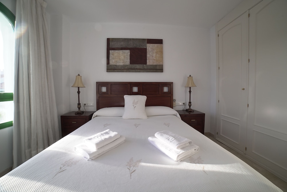 Hotel Apartamentos Manilva Sun Ex Apartamentos Pueblo el Goleto Manilva 11/66