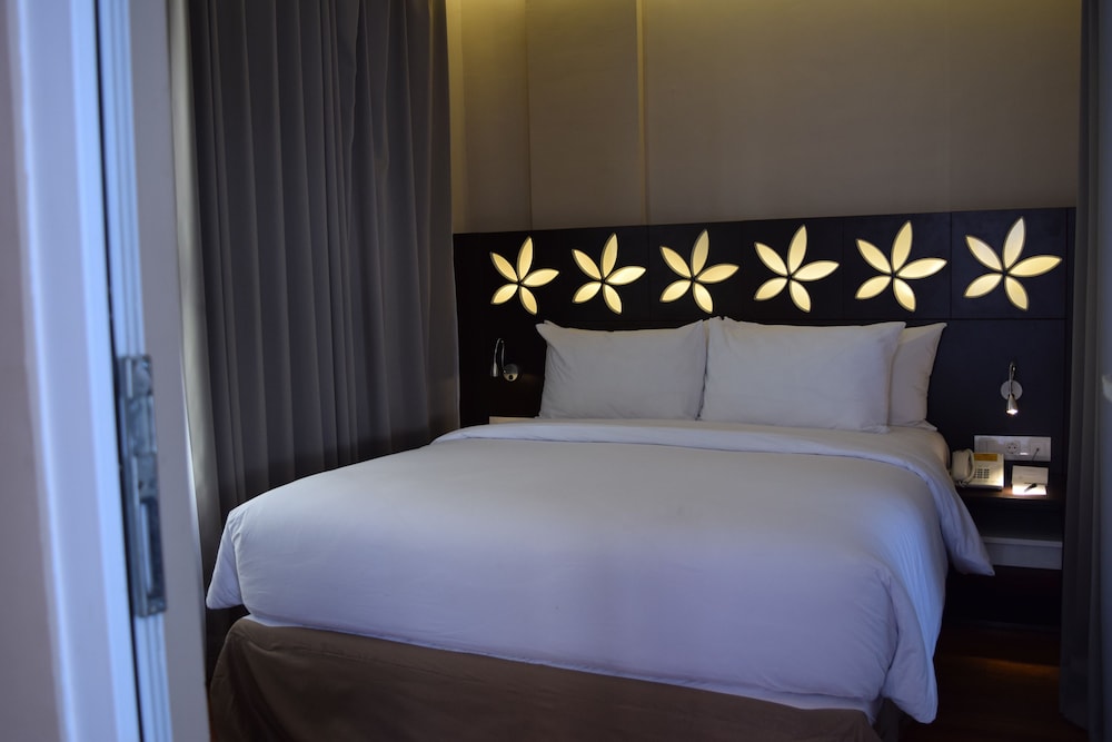 Amarta Hills Hotel And Resort 10/50