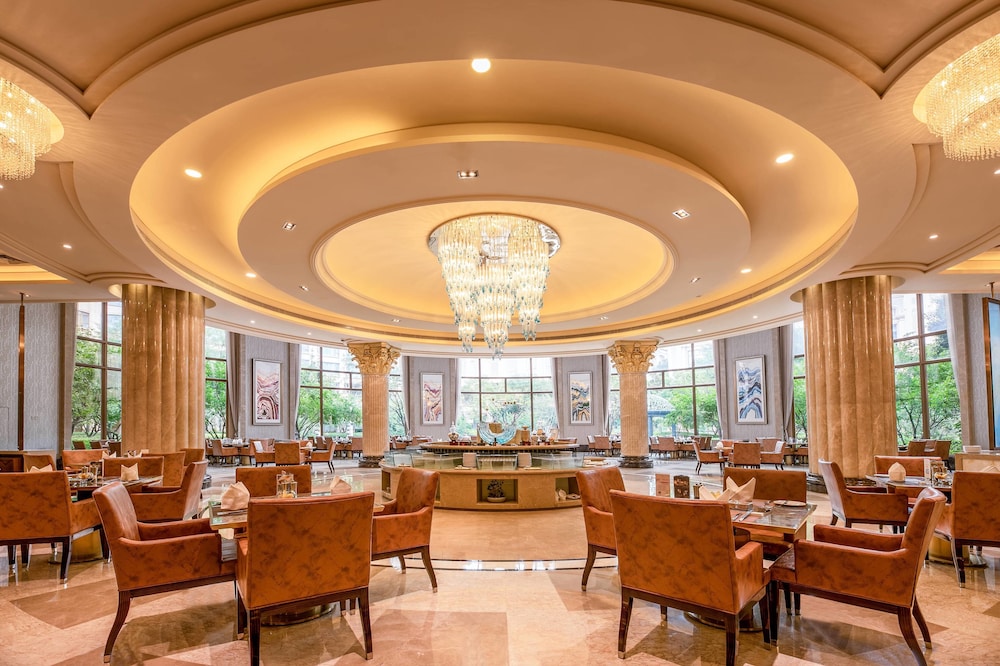 Chateau Star River Shaanxi 50/61