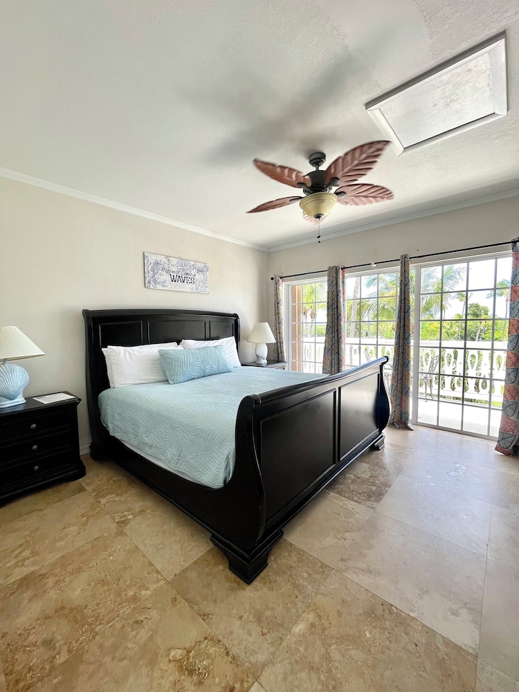 Coconut Cove Resort and Marina 10/50